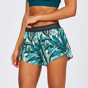 Janji 3" AFO Middle Short in Flora Laguna